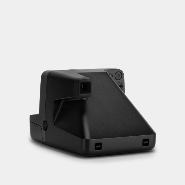 Polaroid i-Type Now+ Generation 2 Black Instant Film Camera For Sale - Image 3